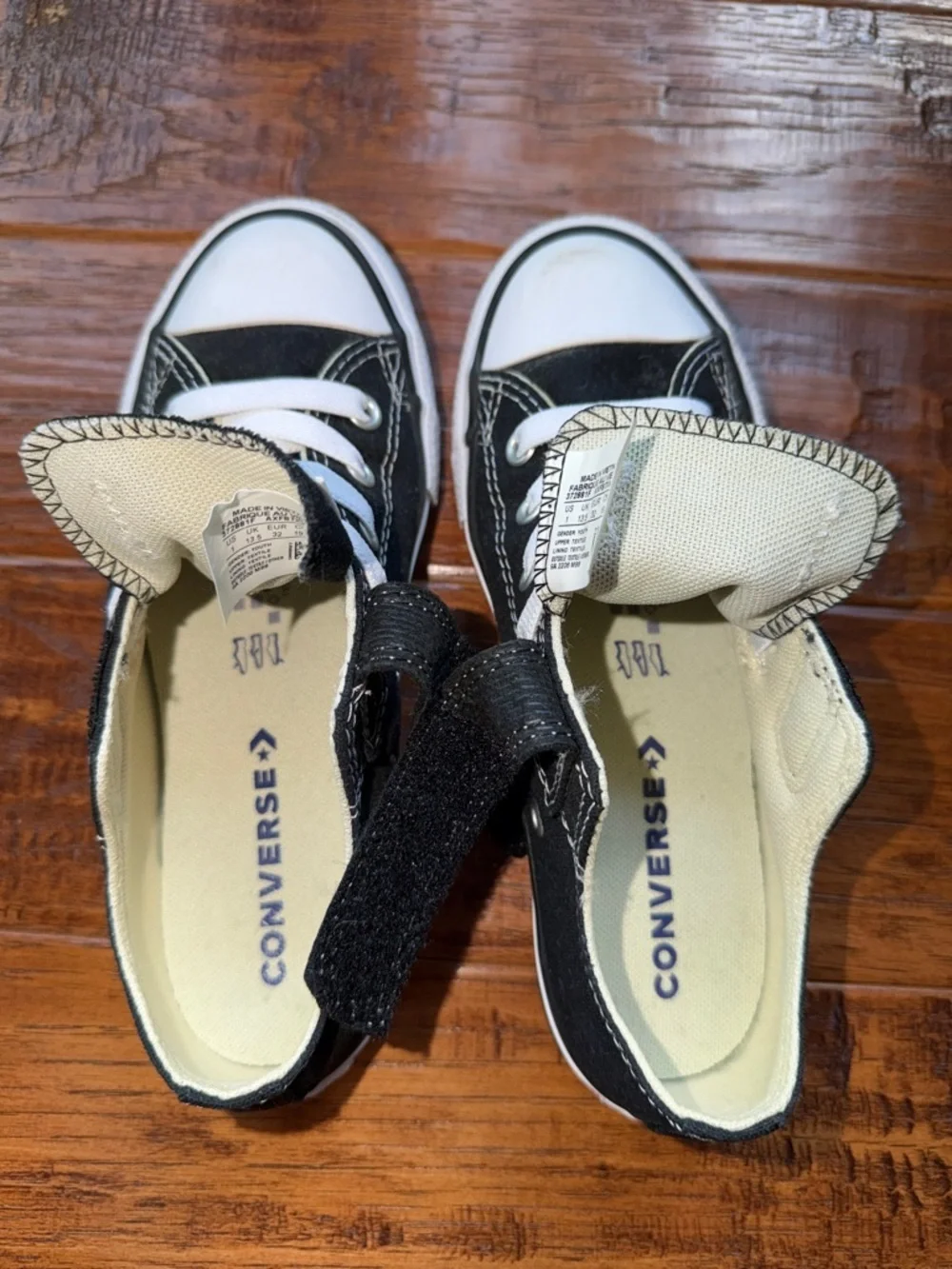 Converse Chuck Taylor All Star Easy-On, Size 1 youth